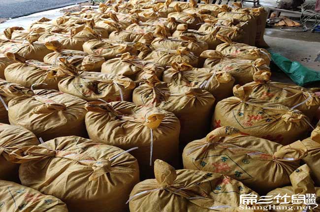 長安市面上紅花茶油的 長安市面上紅花茶油的
